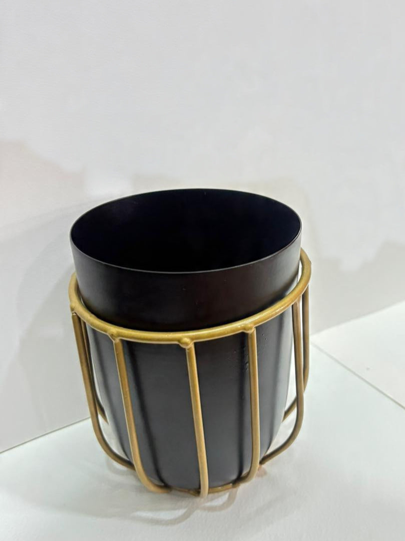 Metal Table Top Planter